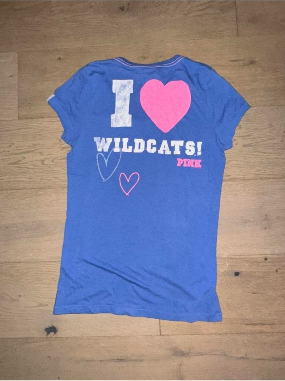 Victorias Secret PINK I Heart Wildcats University of Kentucky Short Sleeve Tee